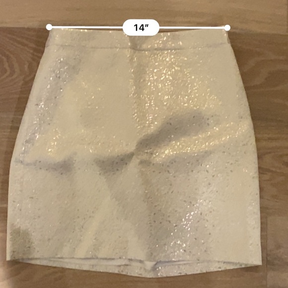 Bebe Gold Print Metallic Skirt Size 10 - Picture 12 of 12